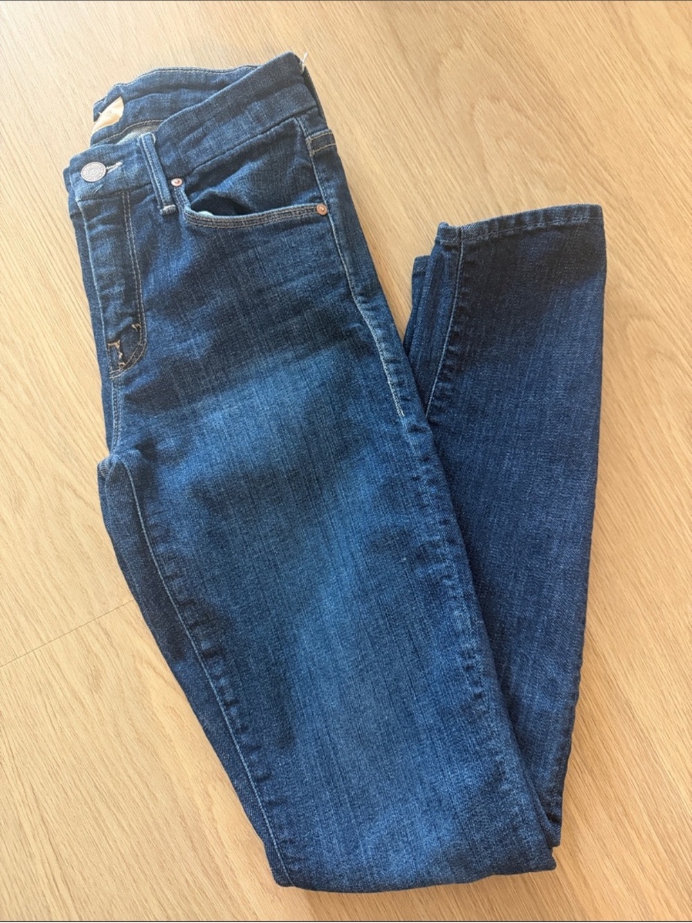 Mother Denim The Looker Clean Sweep